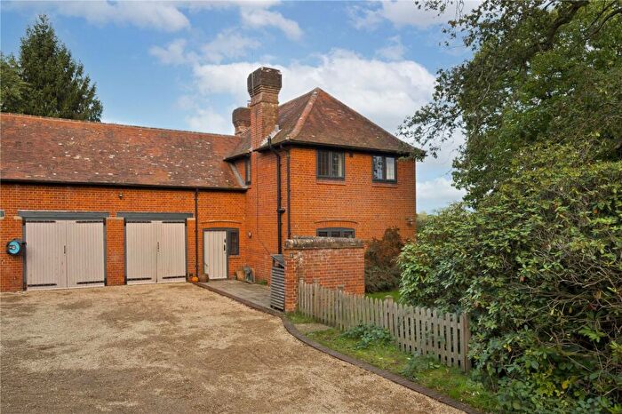 3 Bedroom Semi Detached House To Rent In Hammondswood Cottages, Hammondswood Road, Frensham, Farnham, GU10