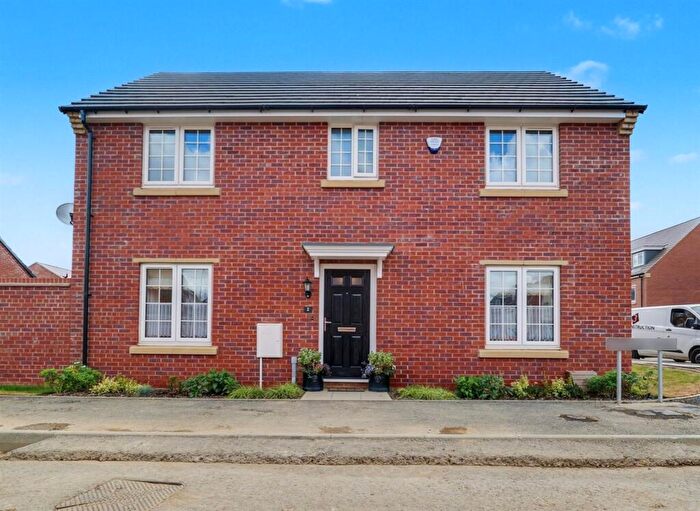 4 Bedroom Detached House For Sale In Sceptre Road, Market Harborough, LE16