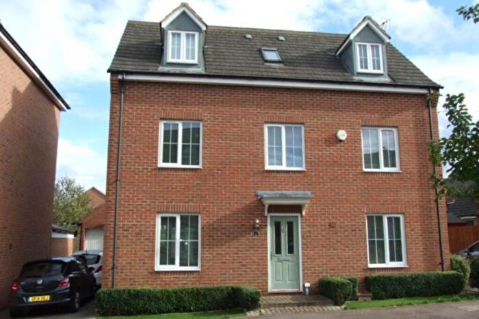 5 Bedroom House To Rent In Sturdy Lane, Woburn Sands, MK17