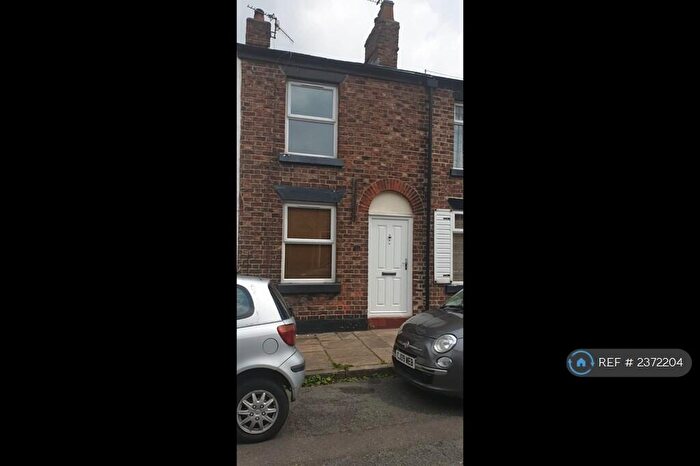 2 Bedroom Terraced House To Rent In South Park Road, Macclesfield, SK11