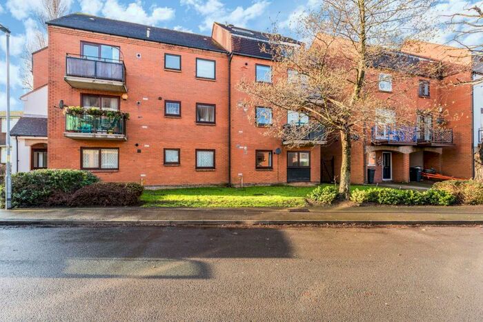 2 Bedroom Flat To Rent In Ferry Road, Southsea, PO4