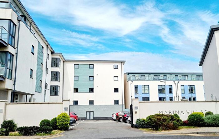 2 Bedroom Apartment To Rent In Marina Villas, Trawler Road, Maritime Quarter, SA1