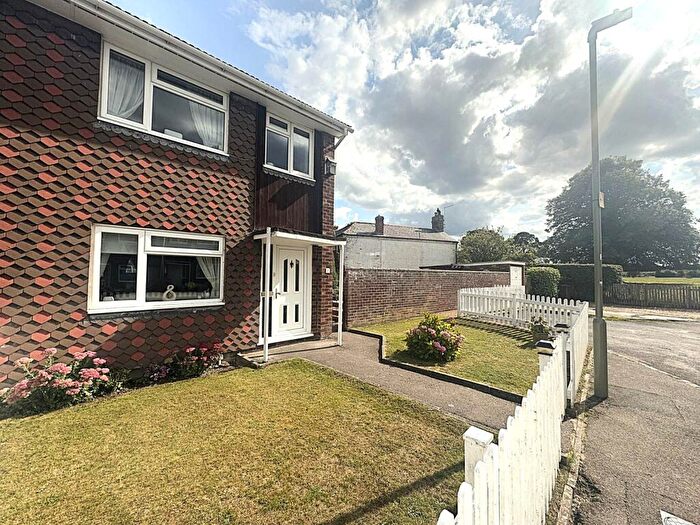 3 Bedroom Semi-Detached House For Sale In Barnacre, Watlington, OX49