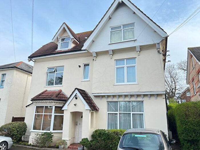 1 Bedroom Flat To Rent In Gordon Road, Bournemouth, BH1