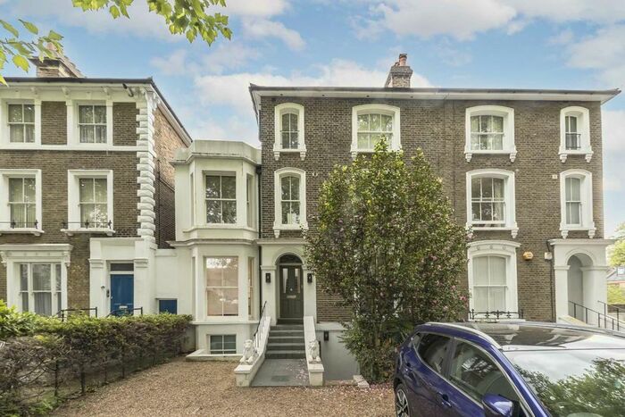 2 Bedroom Flat To Rent In Chiswick High Road, London, W4