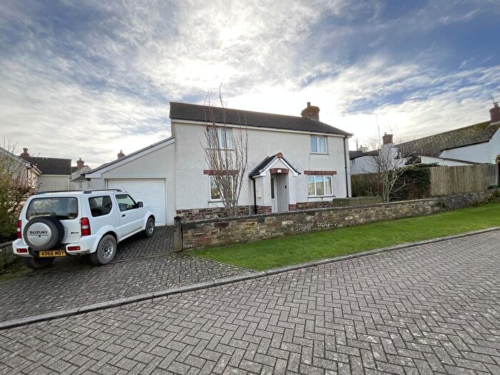 3 Bedroom Detached House To Rent In Old Orchard Close, Marhamchurch, EX23