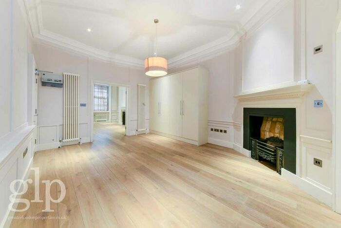 1 Bedroom Flat To Rent In Litchfield Street, Covent Garden, WC2H