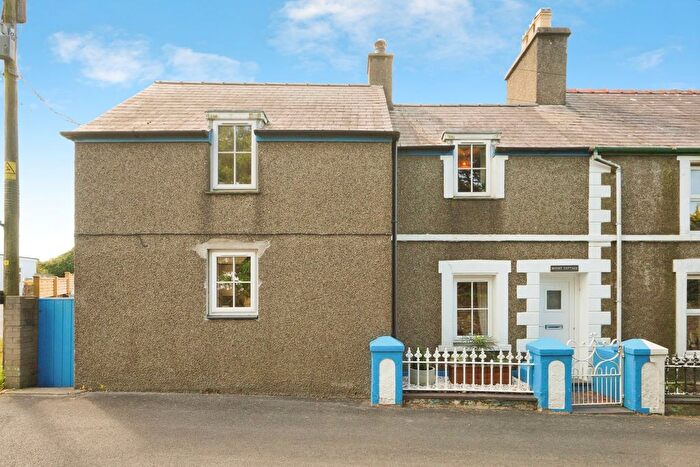 2 Bedroom End Of Terrace House For Sale In Lon Uchaf, Pwllheli, Gwynedd, LL53