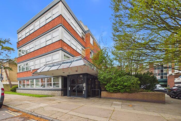3 Bedroom Flat For Sale In Northgate House, St Peters Street, Colchester, CO1