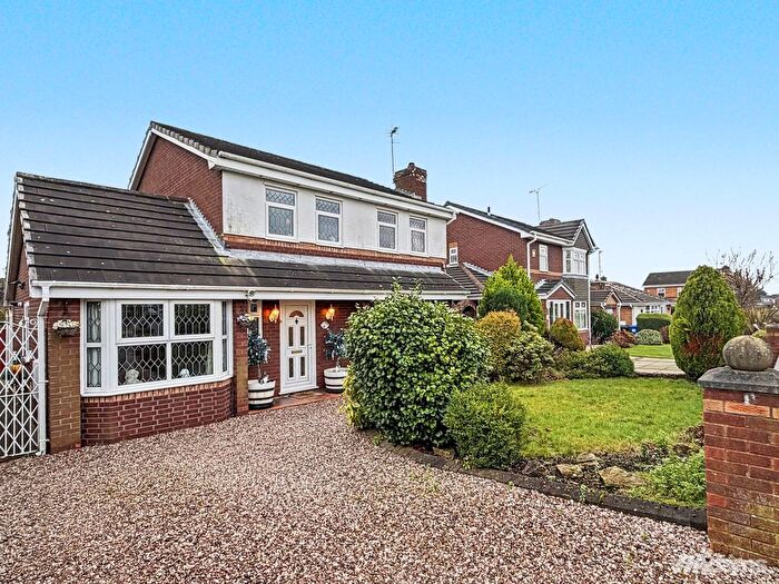 4 Bedroom Detached House For Sale In Balmoral Road, Farnworth, WA8