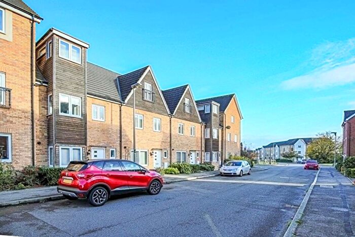 4 Bedroom House For Sale In Fonda Meadows, Oxley Park, Milton Keynes, MK4