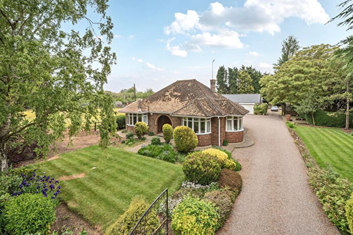 3 Bedroom Bungalow For Sale In Station Road, Whittlesey, Peterborough, Cambridgeshire, PE7