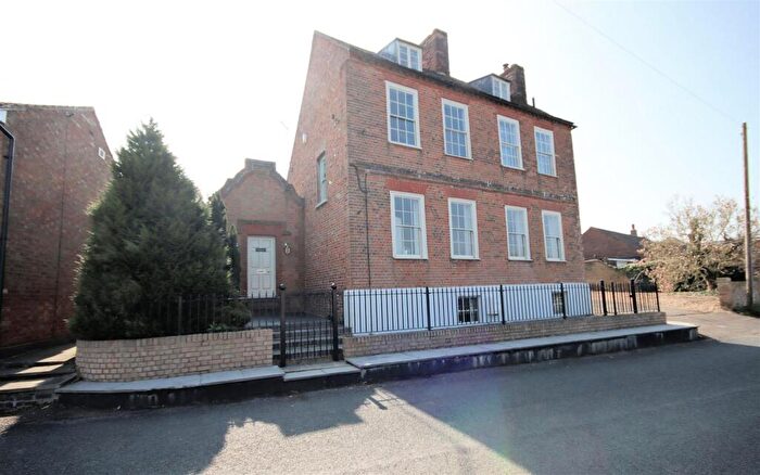 4 Bedroom Detached House For Sale In Park Road, Toddington, Dunstable, LU5