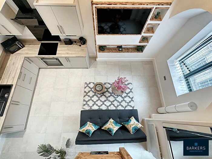 1 Bedroom Apartment To Rent In Mill Street, Bradford, BD1