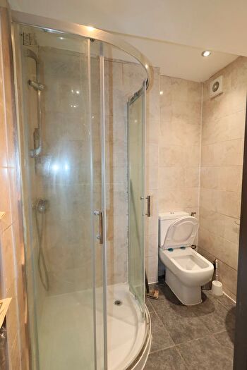 5 Bedroom Terraced House To Rent In Netherfield Gardens, Barking, IG11