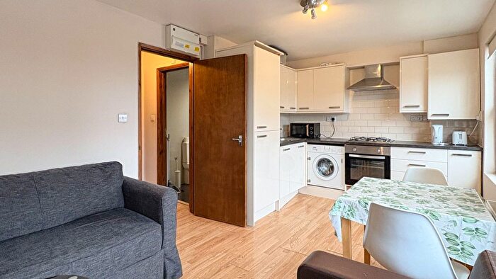 1 Bedroom Flat To Rent In Blackstock Road, London, N4