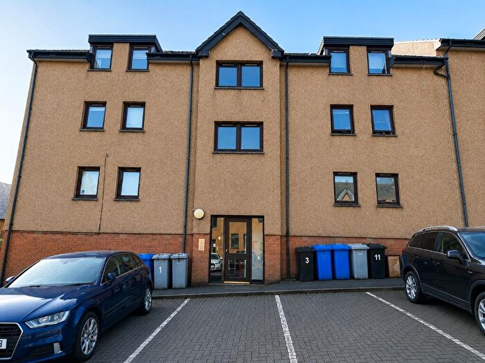 2 Bedroom Flat To Rent In Common Green, Hamilton, South Lanarkshire, ML3