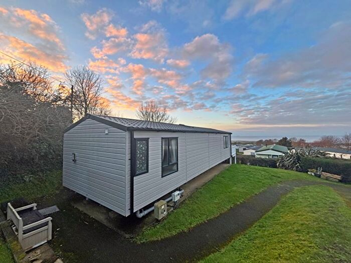 2 Bedroom Mobile/park Home For Sale In Watchet, TA23