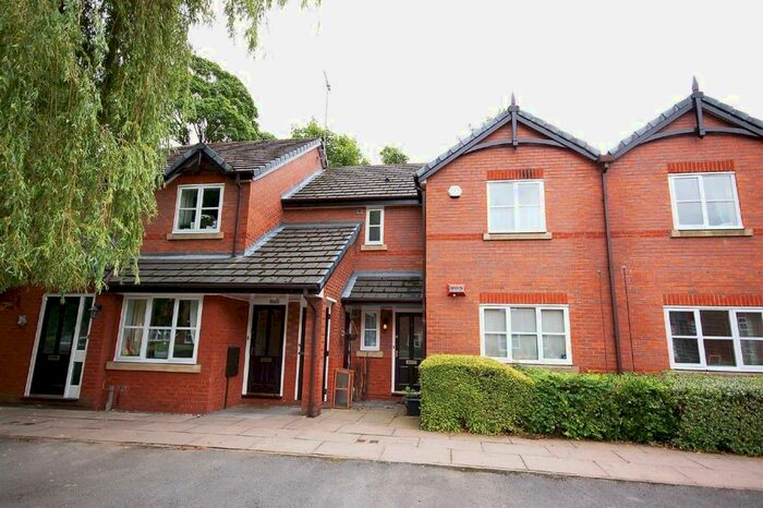 2 Bedroom Flat To Rent In Brigadier Close, Withington, M20