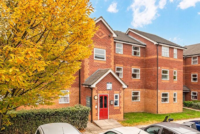 2 Bedroom Flat For Sale In Massingberd Way, Tooting, SW17