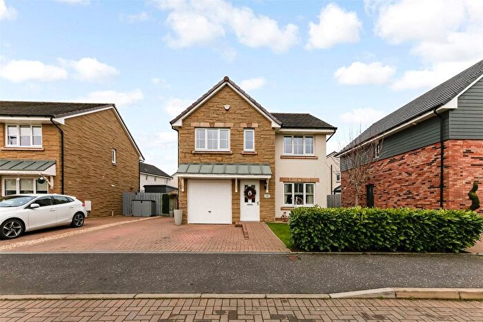 4 Bedroom Detached House For Sale In Harrowslaw Drive, Hamilton, South Lanarkshire, ML3