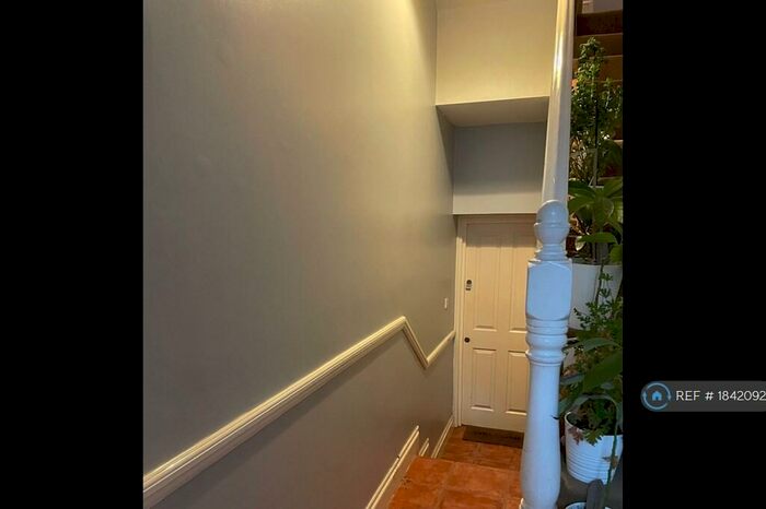 2 Bedroom Flat To Rent In Archway Road, London North Islington, N19