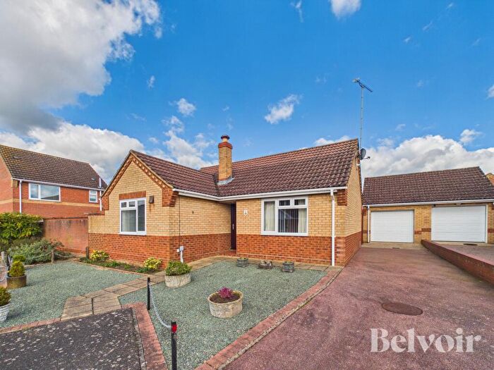 2 Bedroom Bungalow For Sale In Woodpecker Drive, Watton, IP25