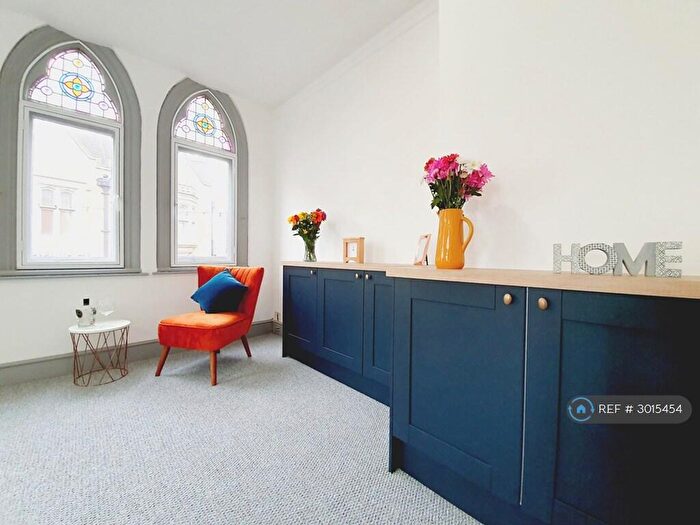 2 Bedroom Flat To Rent In Market Place, Long Eaton, Nottingham, NG10