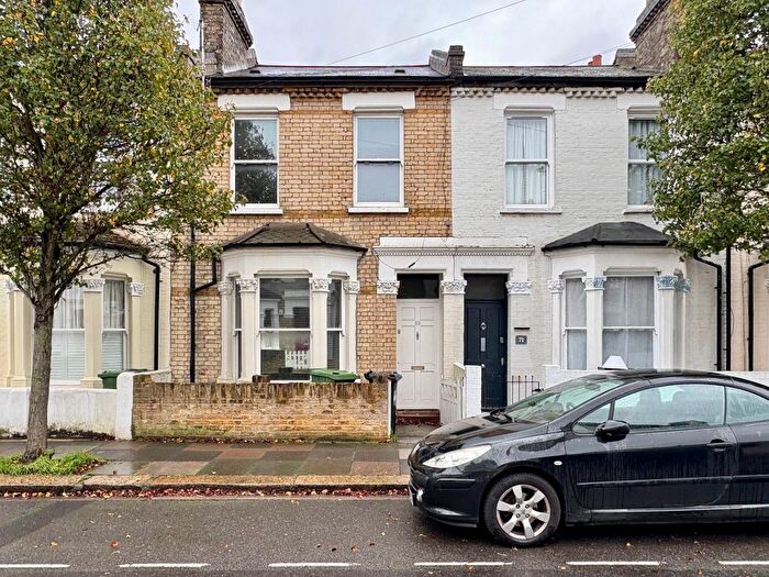 3 Bedroom Terraced House To Rent In Sherbrooke Road, London, SW6