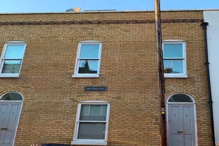2 Bedroom Flat To Rent In Camden Road, Ramsgate CT11