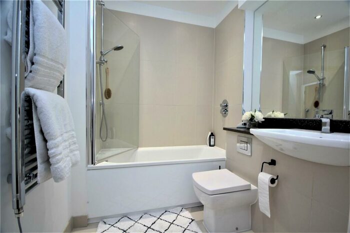 2 Bedroom Apartment To Rent In The Causeway, Goring-by-Sea, Worthing, West Sussex, BN12