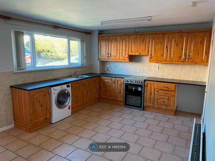 3 Bedroom Semi-Detached House To Rent In Floraville, Enniskillen, BT74