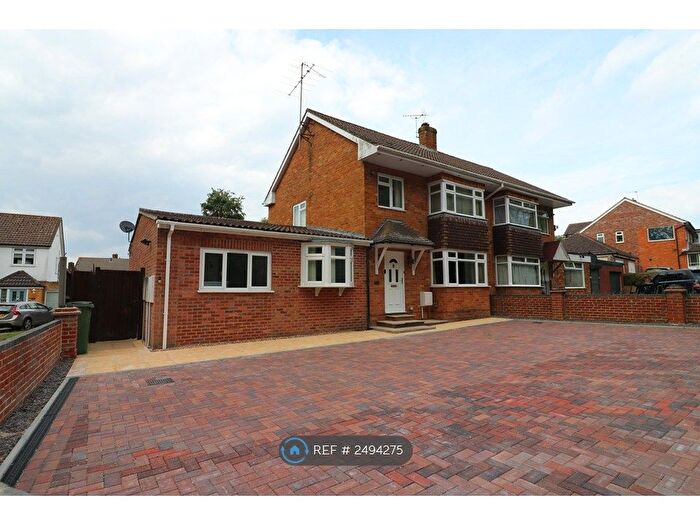 2 Bedroom Maisonette To Rent In Loggon Road, Basingstoke, RG21