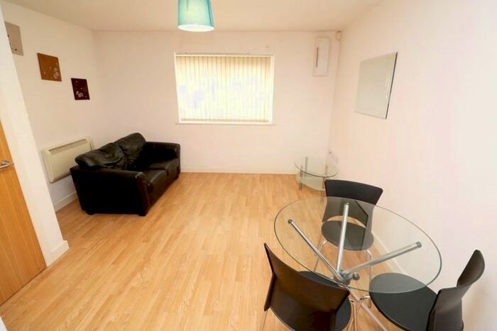 1 Bedroom Flat To Rent In Otley Road, Bradford, BD3