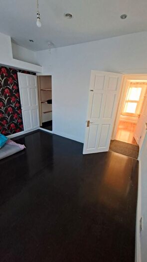 2 Bedroom Semi Detached House To Rent In Luton, LU4