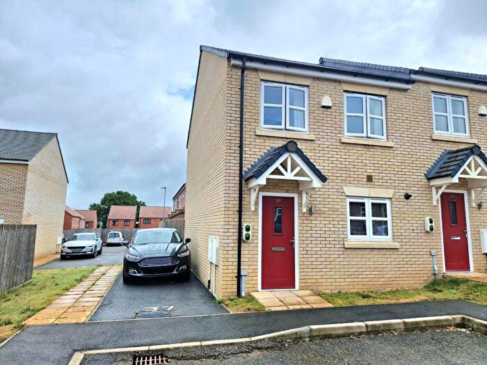 2 Bedroom End Of Terrace House For Sale In Harvester Way, Buckingham Fields, Northampton, NN4