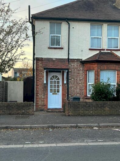 3 Bedroom Semi-Detached House To Rent In Sandycombe Road, Feltham TW14