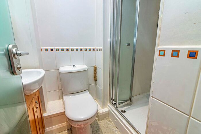 1 Bedroom Flat For Sale In Derby Road, The Cigar Factory, NG7