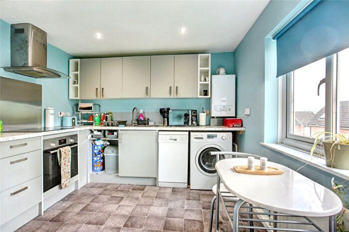 2 Bedroom Flat For Sale In Hallow Drive, Newcastle Upon Tyne, Tyne And Wear, NE15