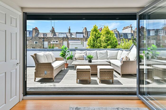 4 Bedroom Terraced House For Sale In Eagle Place, London, SW7