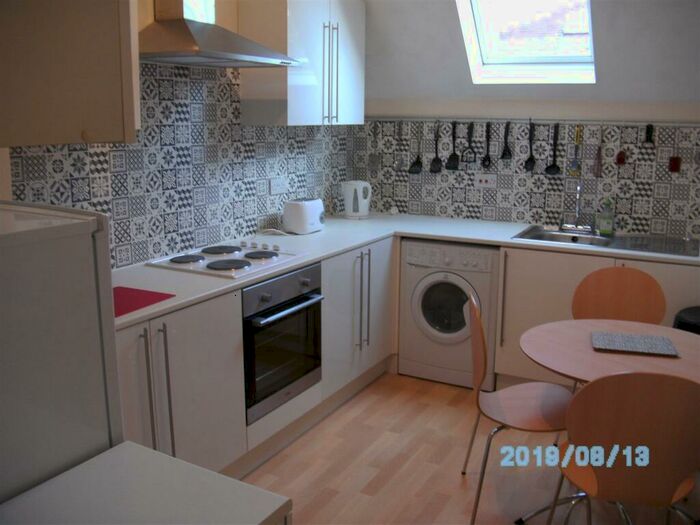 2 Bedroom Apartment To Rent In North Oxford, OX2