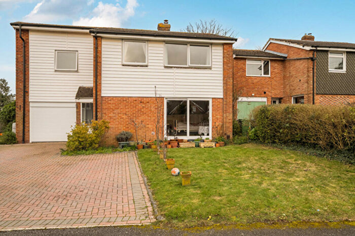 6 Bedroom Detached House For Sale In Abshot Close, Fareham, PO14