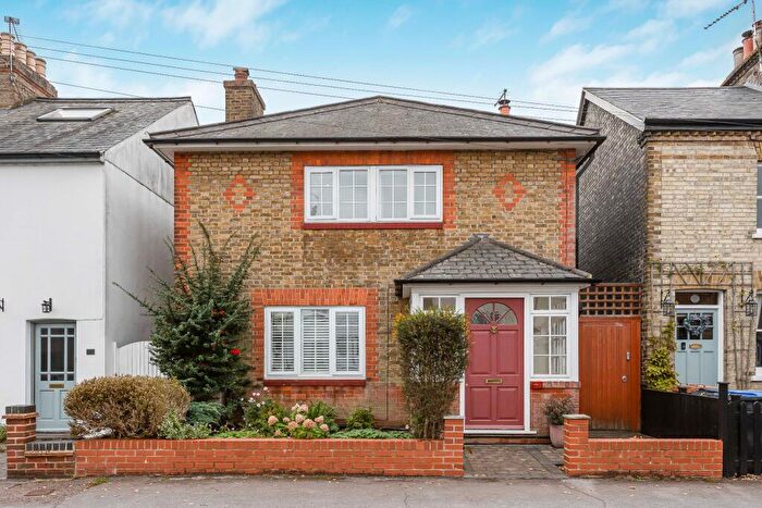 3 Bedroom Detached House For Sale In Thornton Road, Potters Bar, EN6