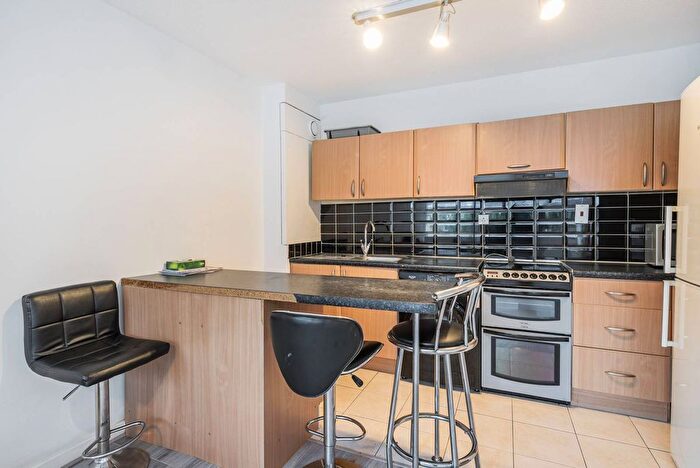 1 Bedroom Flat To Rent In Claudia Place, Southfields, London, SW19