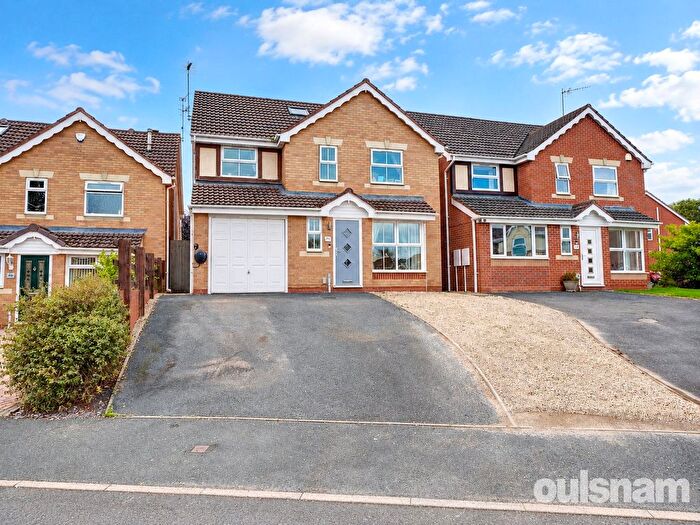 5 Bedroom Detached House For Sale In Nightingale Close, Droitwich, Worcestershire, WR9