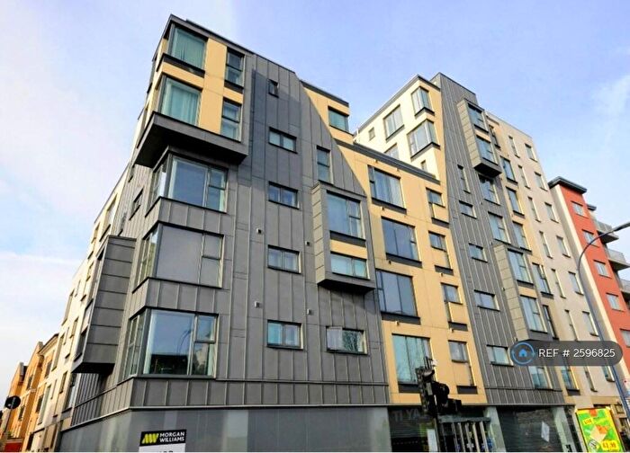 Studio To Rent In Lewisham High Street, London, SE13