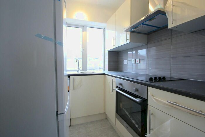 1 Bedroom Flat To Rent In Grove Road, Mitcham, CR4