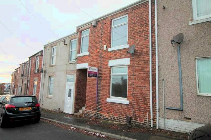 3 Bedroom Terraced House To Rent In Mill Crescent, Shiney Row, Houghton Le Spring, DH4