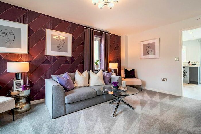 3 Bedroom Semi-Detached House To Rent In Burmese Road, Nottingham, NG16