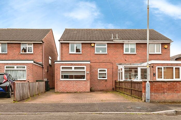 3 Bedroom Semi-Detached House For Sale In Dennis Street, Netherfield, Nottingham, Nottinghamshire, NG4